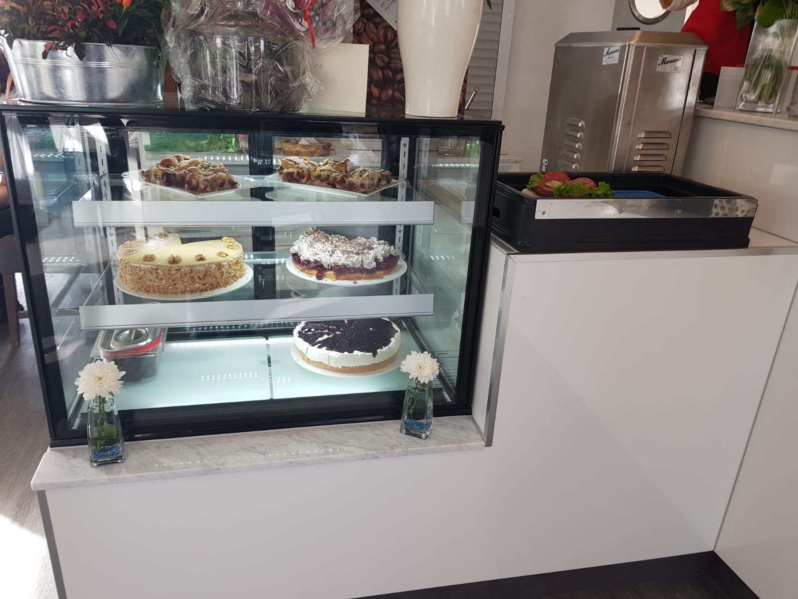 Kuchen-Vitrine